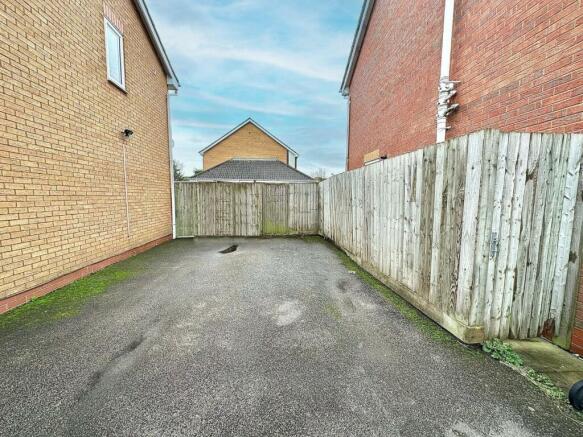 Driveway-2.jpg