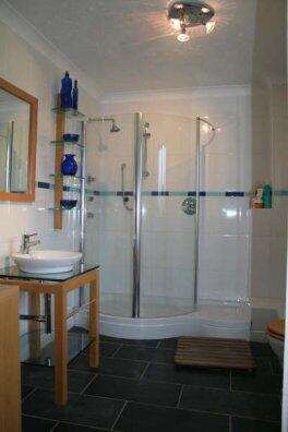 En-suite shower room