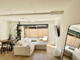 Flat A, 75, Mount Pleasant Road, Tottenham, London N17 6TW