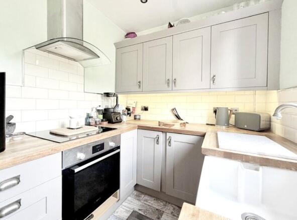 3 bed Semi-Detached for sale Image 5