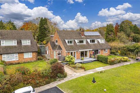 Castle Hill Road, Totternhoe, Bedfordshire, LU6