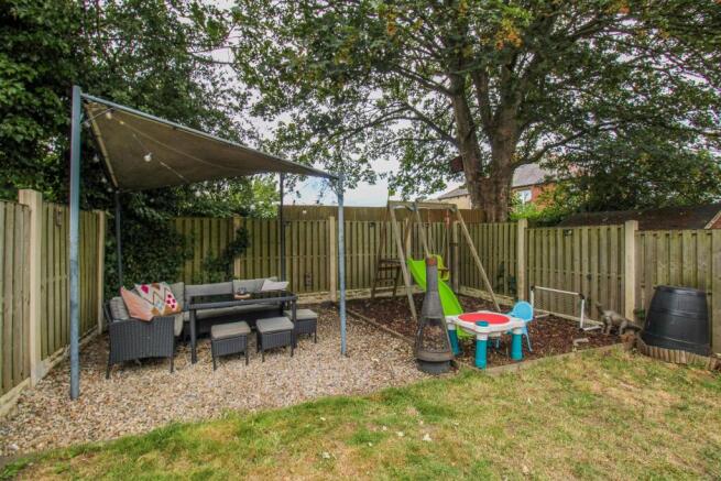 2 bed Semi-Detached for sale Image 11