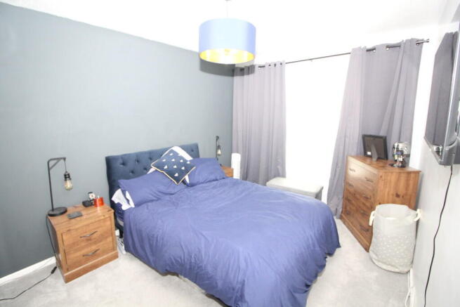 2 bed Ground Flat for sale Image 4