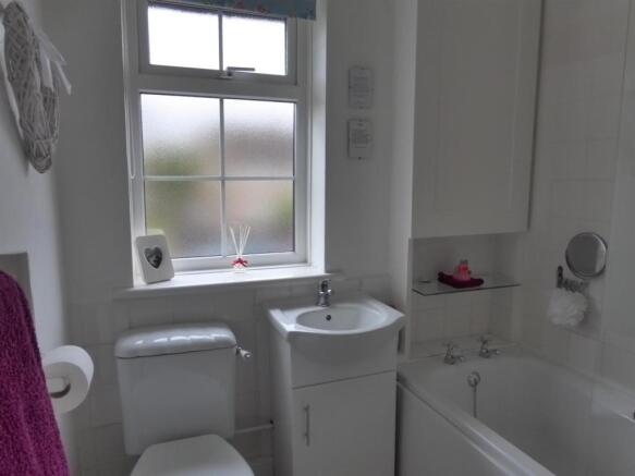Bathroom.JPG