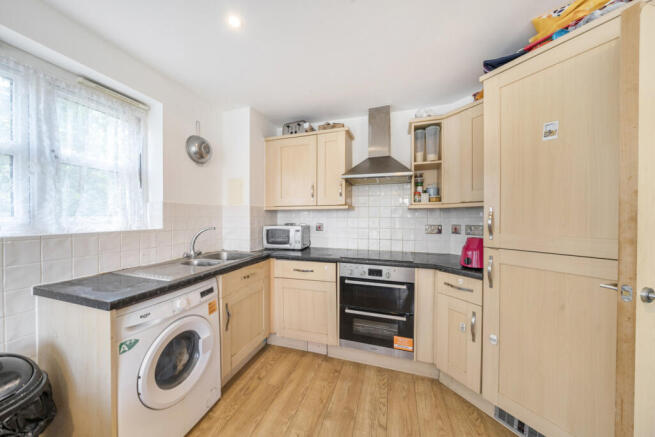 1295017-10-683991...