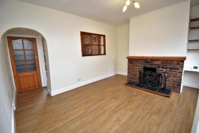 Bell Lane, Ackworth (10)Living room