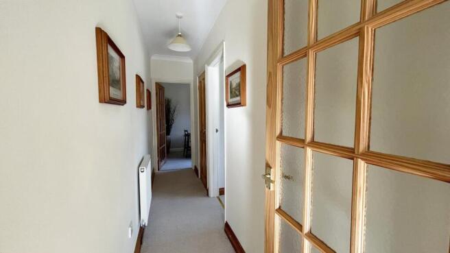 Hallway 2.jpg