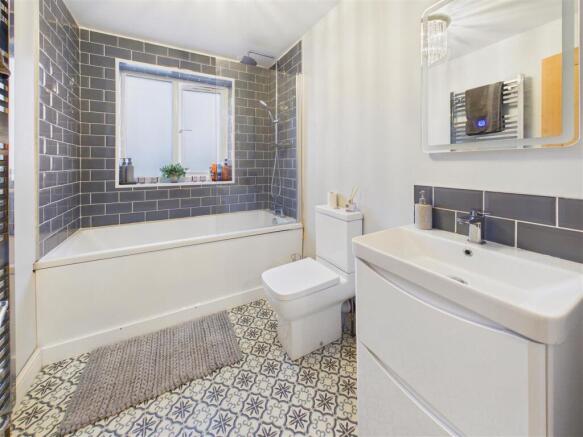 2 bed Terraced for sale Image 12