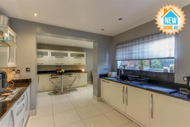 KITCHEN: