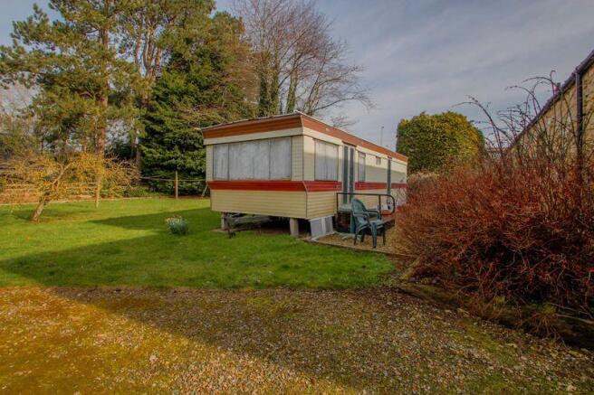 7 bed Detached for sale Image 12