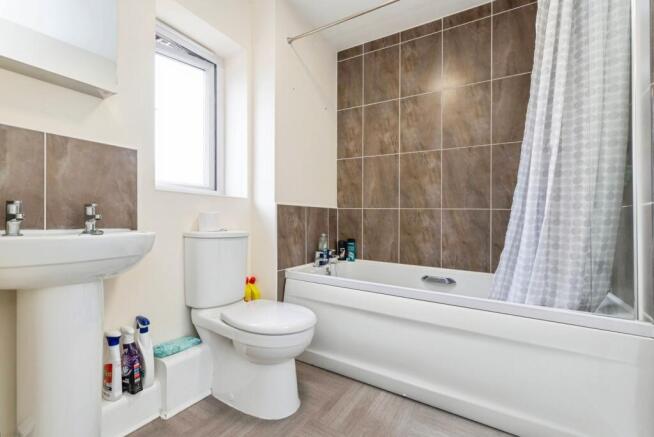 2 bed Flat for sale Image 9