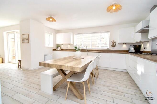 Kitchen/Diner/Family Room