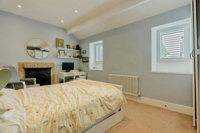 2 bed Terraced for sale Image 11