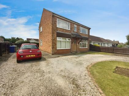 Peaks Avenue, New Waltham, Grimsby, South Humberside, DN36