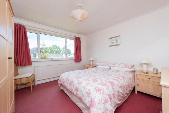 4 Maple Close7
