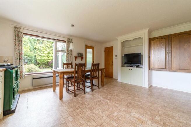 Dining/Kitchen