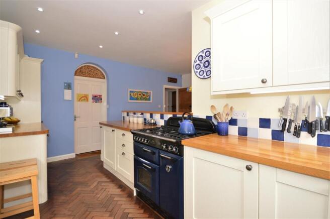 Further kitchen view