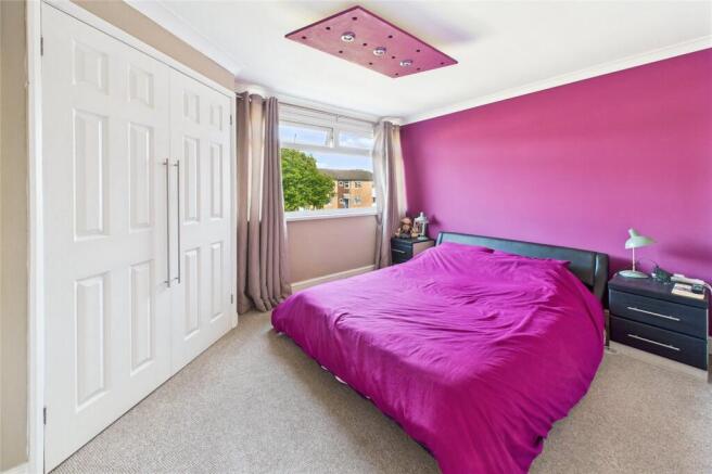 3 bed Terraced for sale Image 11