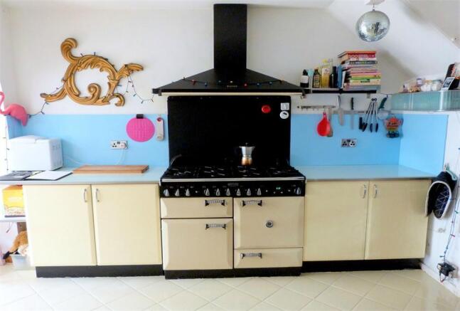 Photo 10