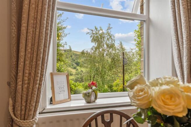 2 bed Terraced for sale Image 12