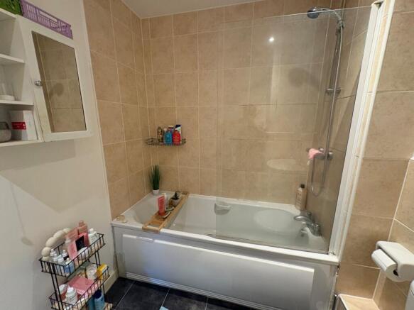 Not Specified to rent Image 10
