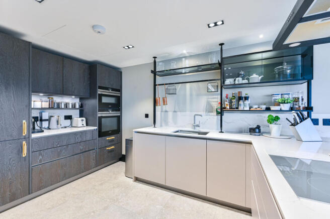 Commodore House, Wandsworth, London, SW18 photo 4