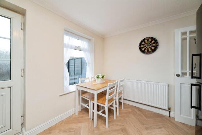 2 bed Terraced for sale Image 7