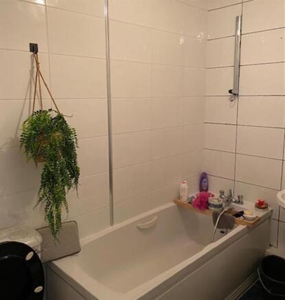 2 bed Apartment for sale Image 6
