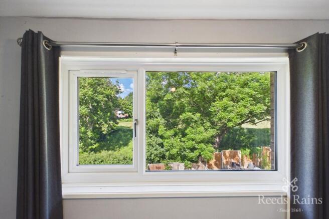 3 bed Terraced for sale Image 10