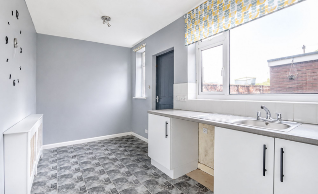 3 bed Terraced for sale Image 5