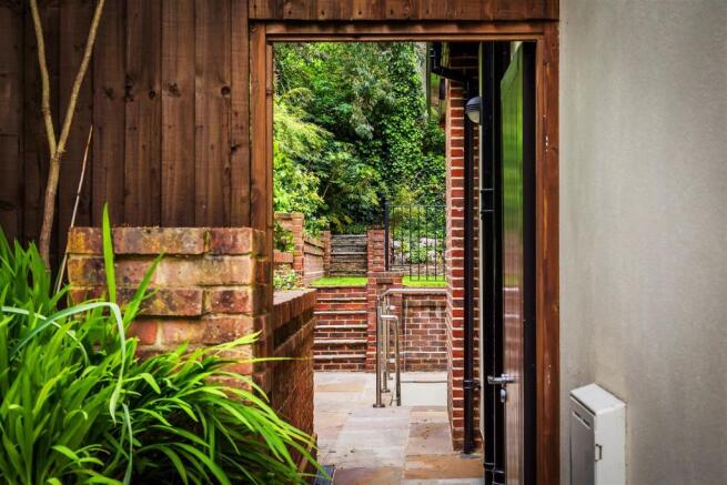 house. partnership Kingston-upon-Thames
