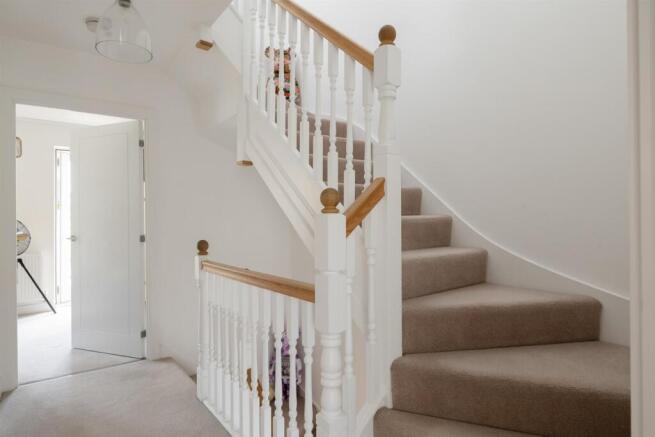 3 bed House for sale Image 8