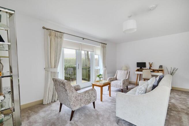 2 bed Retirement Property for sale Image 6