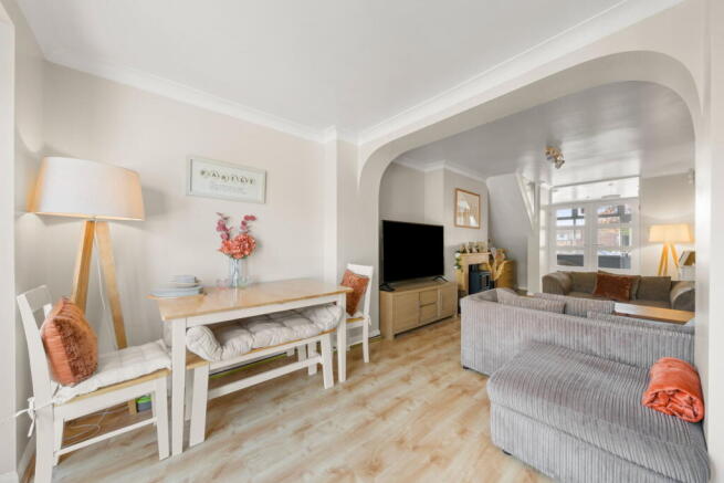 Maxwell Road, Ashford, Surrey, TW15 photo 4