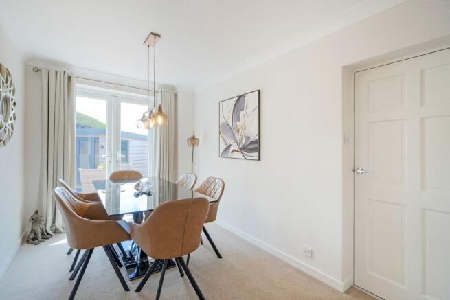 4 bed Detached for sale Image 12