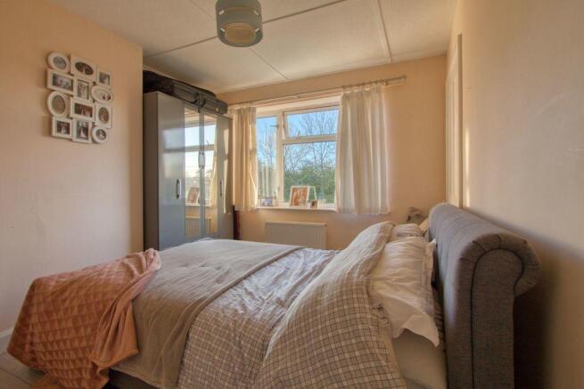 Bedroom 2 (Double)