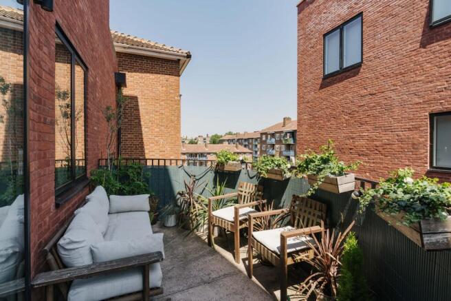Taylor Court, E9