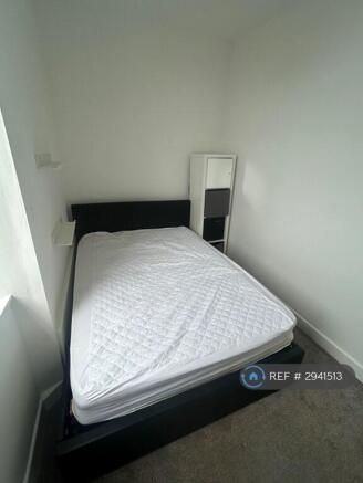 1 bed Flat to rent Image 4
