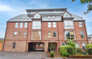 14, 9 15 Pelican House, West Street, Newbury RG14 1HL