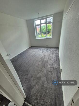 2 bed Maisonette to rent Image 7