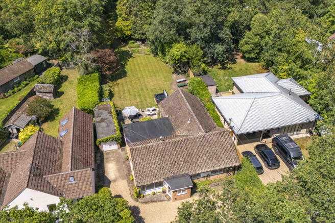 Silverwood, Widmoor Wooburn Common HP10 0JG Drone