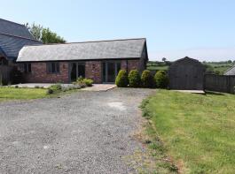 Red Brick Barn, Landrends Farm, Access To Landrends, Launceston PL15 7EN
