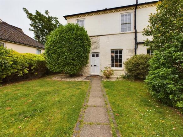 2-bed terraced on Colne Road, Cromer, £300,000