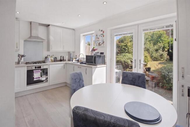 Brushfield Road, Chesterfield, S40 photo 3