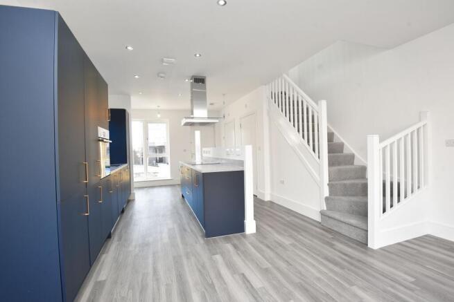 2 bed House to rent Image 7