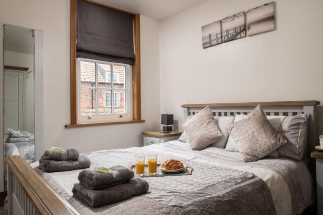 2 bed Apartment for sale Image 12