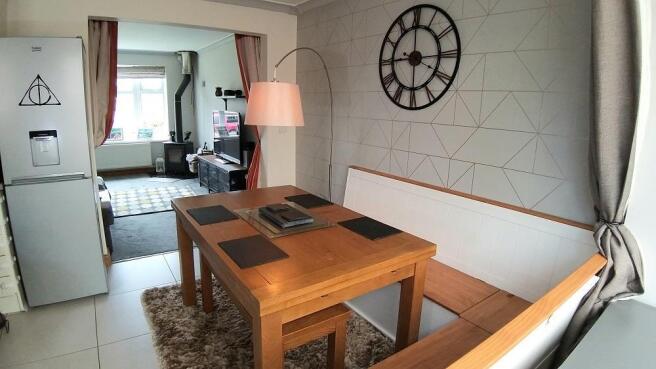 6 Cae'r Efail - Bwlchgwyn - Dining Area 5.jpg