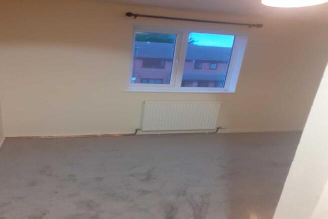 1 bed Apartment to rent Image 4