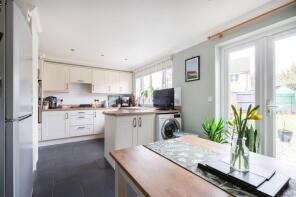 32, Macmillan Way, Norwich NR13 5FE
