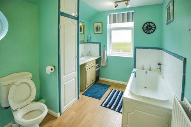 2 bed Terraced for sale Image 10
